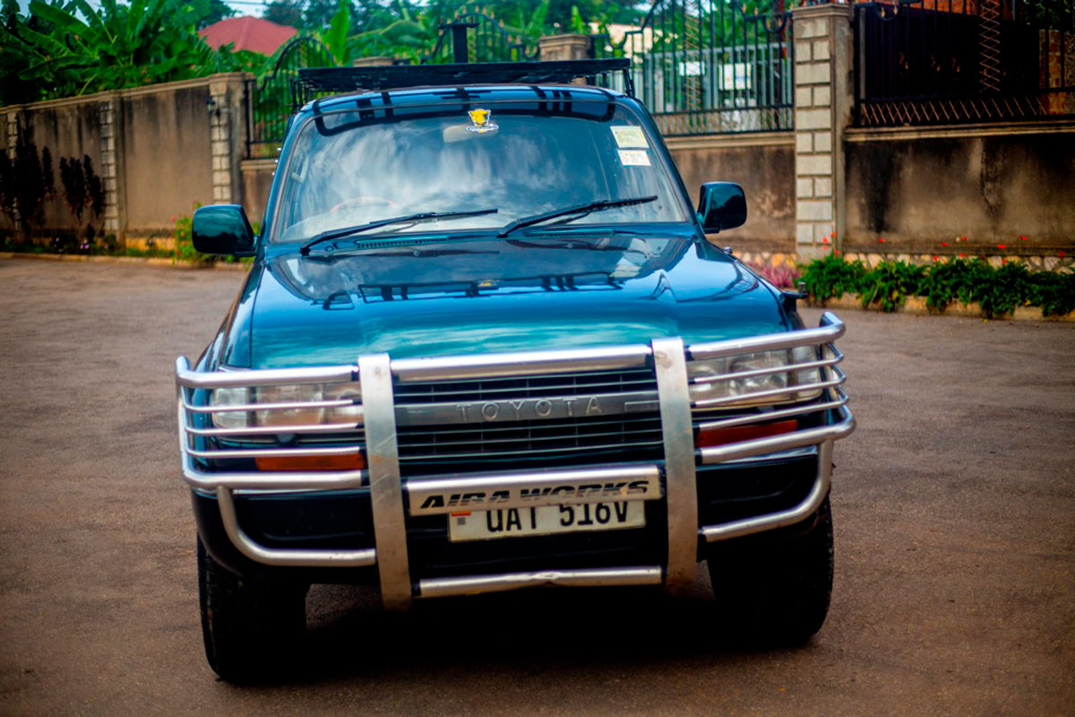 Toyota Land Cruiser VX 4x4 Automatic transmission, 5 seater